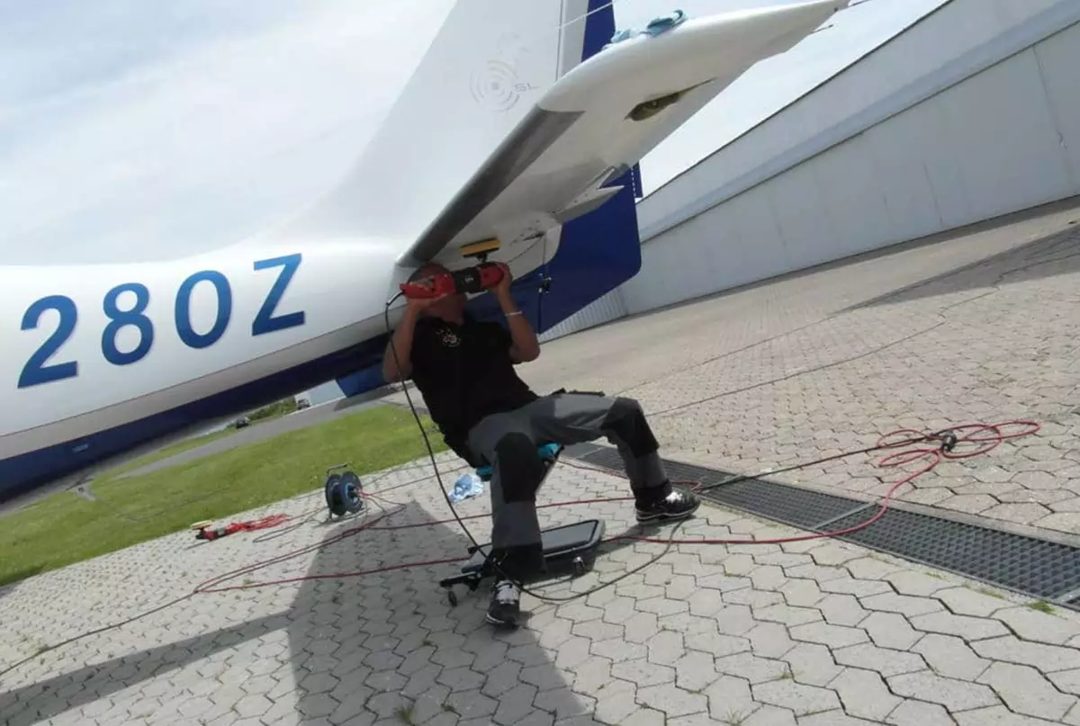 Flugzeug Aufbereitung in Koblenz