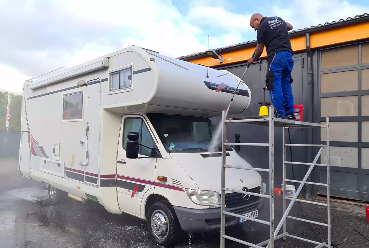 Wohnmobil-Aufbereitung (1)